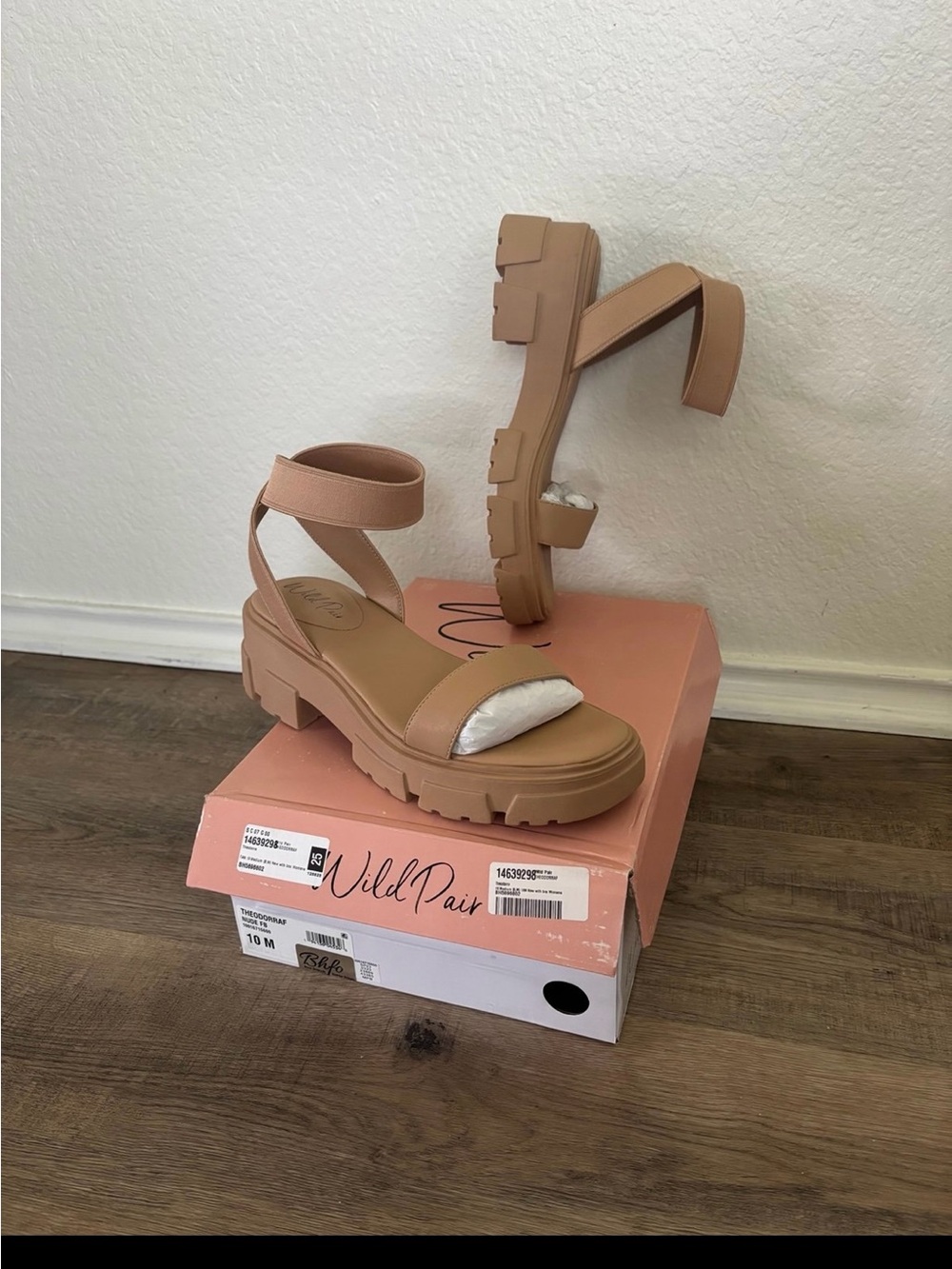 Wild Pair Nude Chunky Platform Sandals with Ankle Strap Women’s 10
